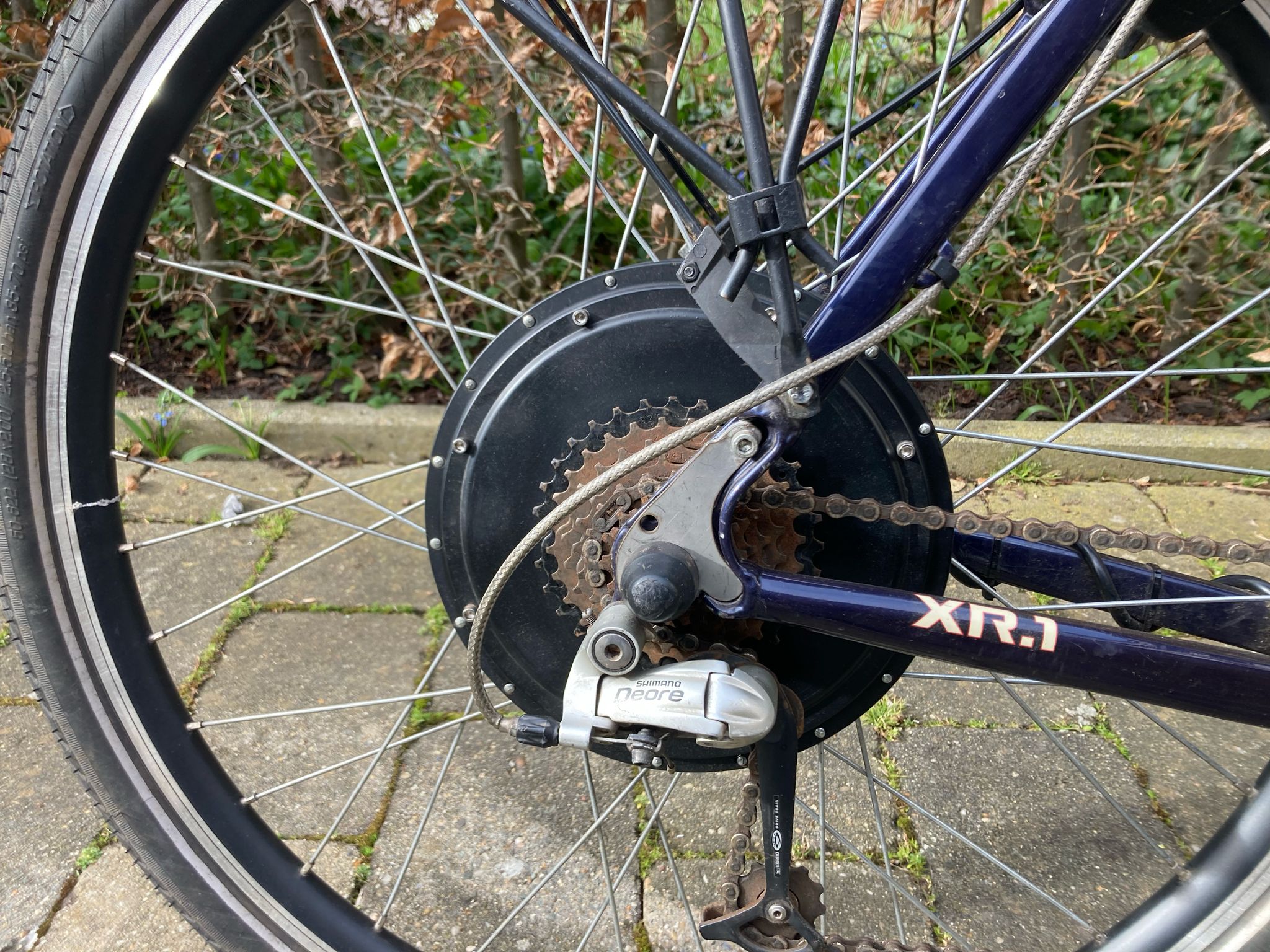 Picture of 2000w motor in frame